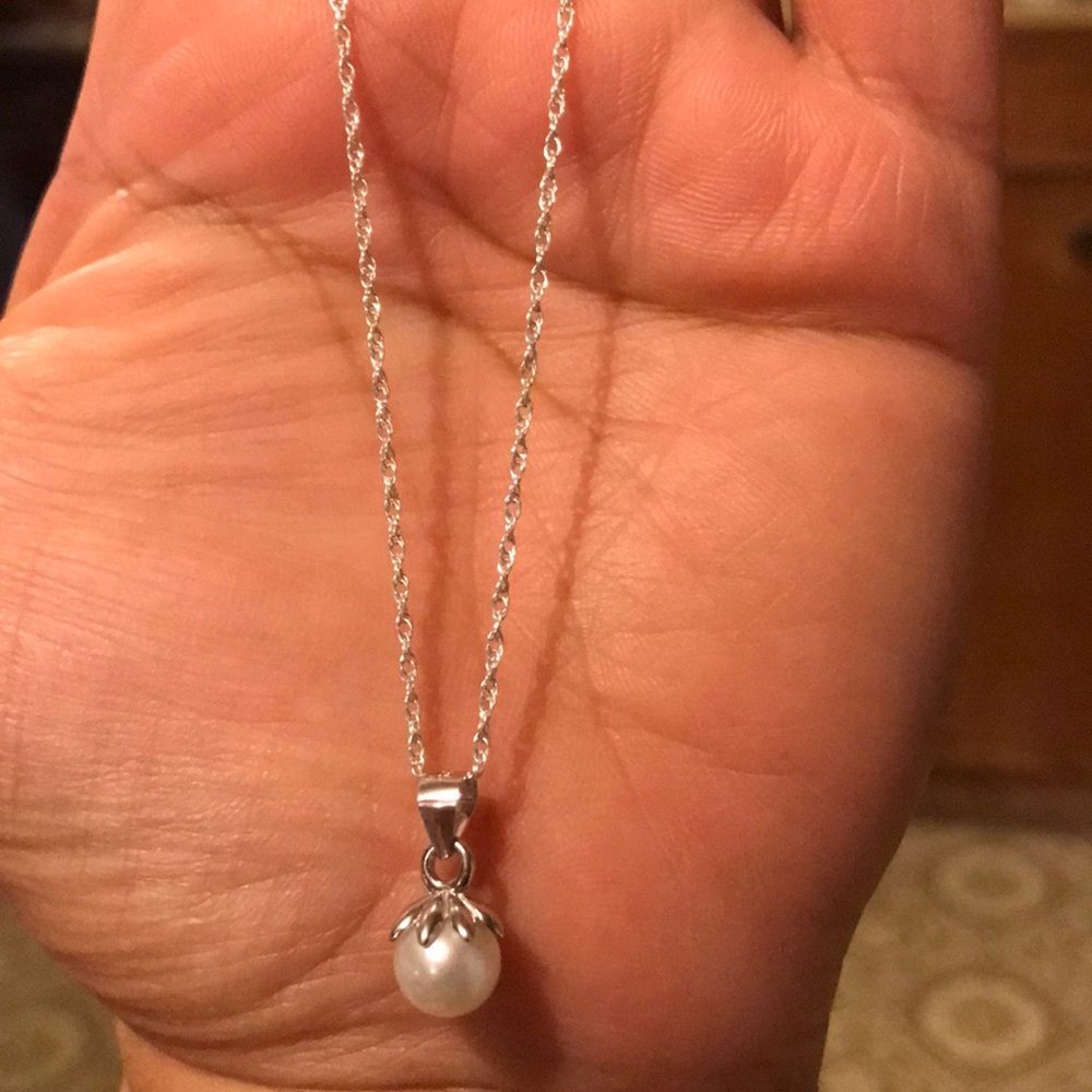 Pearl necklace